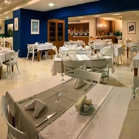 Hotel Mimoza Seafront Hotel & Beach 4*