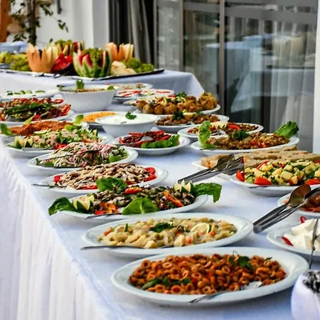 Mimoza Seafront Hotel & Beach 4*