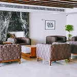 Mimoza Seafront Hotel & Beach 4* Αμμόχωστος