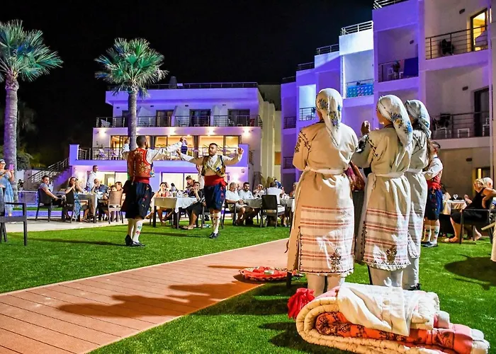 Hotell Mimoza Seafront Hotel & Beach 4*