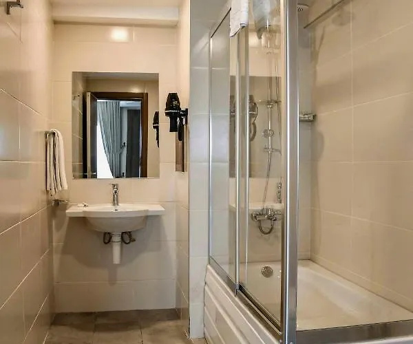 Mimoza Seafront Hotel & Beach Hotell Famagusta (Northern Cyprus)