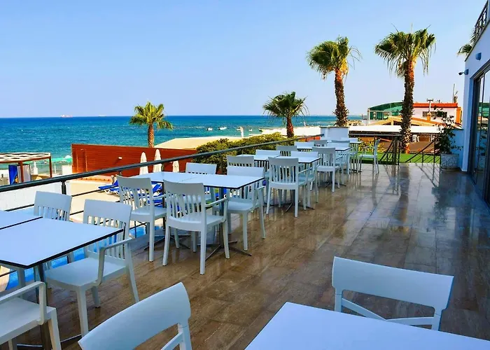 Mimoza Seafront Hotel & Beach Hotell